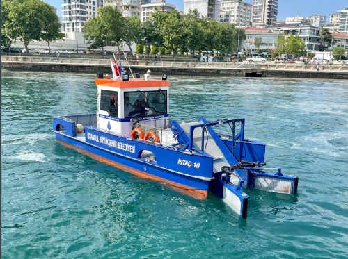 Sea Hunter Pro Sea Clean up boat