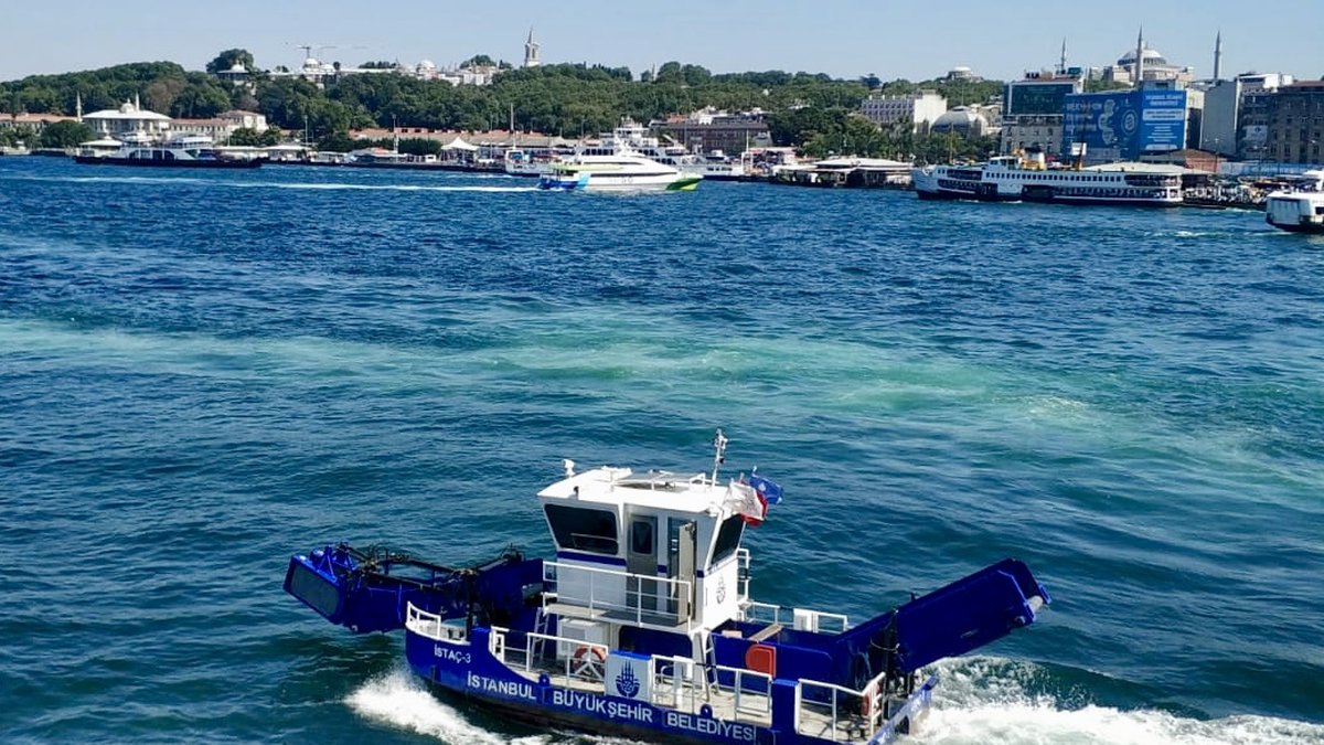 İSTAÇ-3 - İstanbul Büyükşehir Belediyesi deniz temizlik teknesi